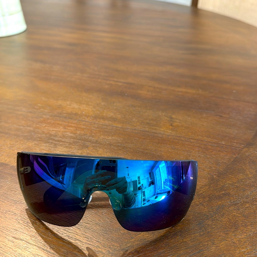 Celine CL41075/S The Mask Black Matte Rubber Frame
Green Mirror Lens Sunglasses
